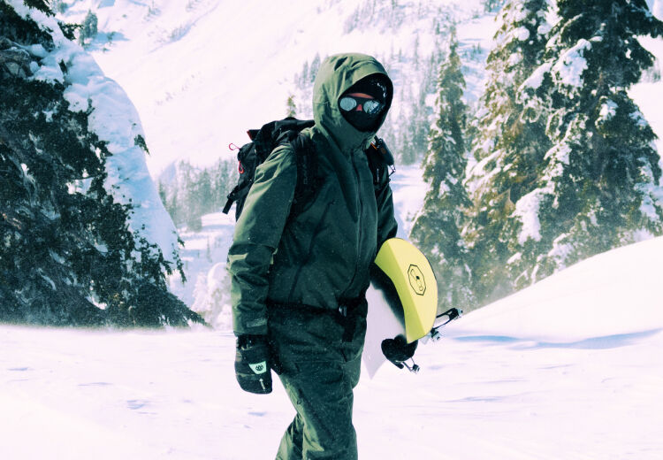 Apparel & Accessories