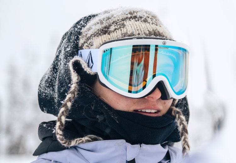 Apparel & Accessories 