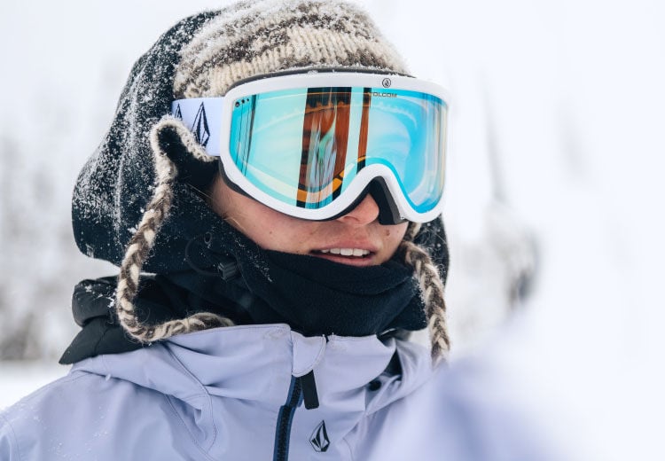 686, Volcom, Oakley Apparel